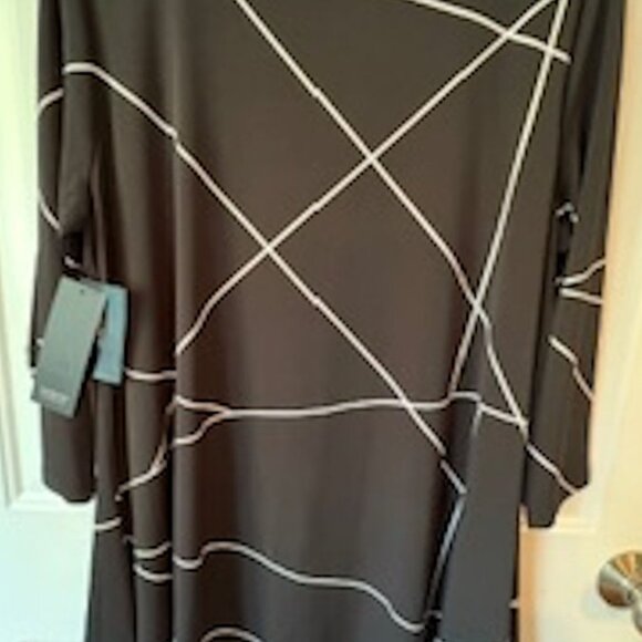 Alfani Tunic Top Womens Size M Black and White NEW WITH TAGS - Picture 6 of 9